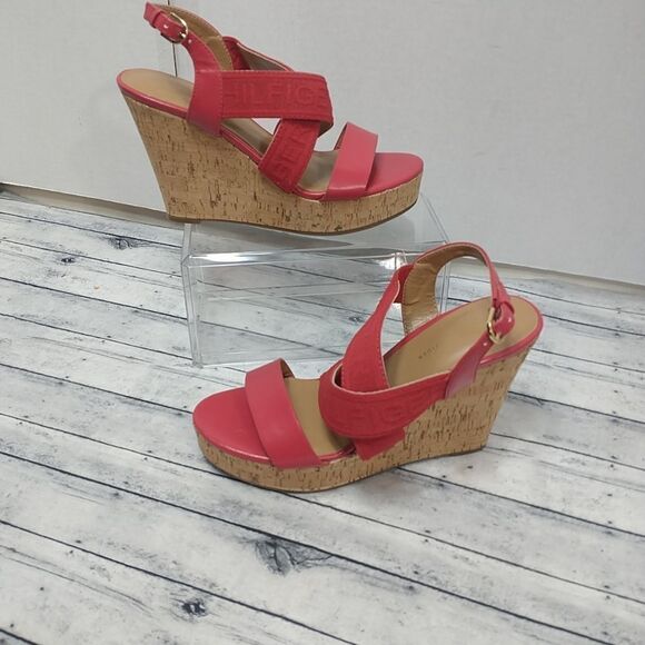 Tommy Hilfiger Women's. SZ 7M Cork Red Wedge Heels . Condition is Pre-owned - Picture 3 of 12